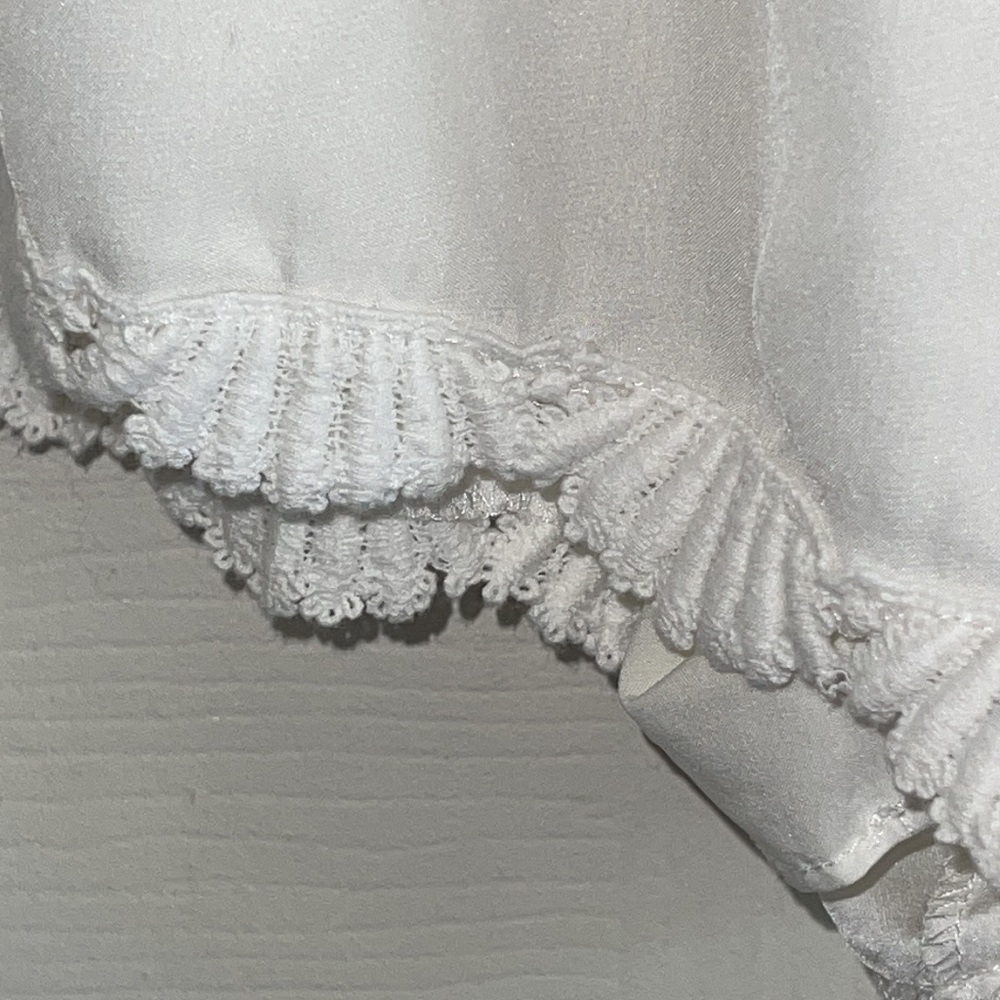 Jen’s Pirate Booty For Free People White/Ivory Lace And Satin Sleeveless… - Picture 5 of 10